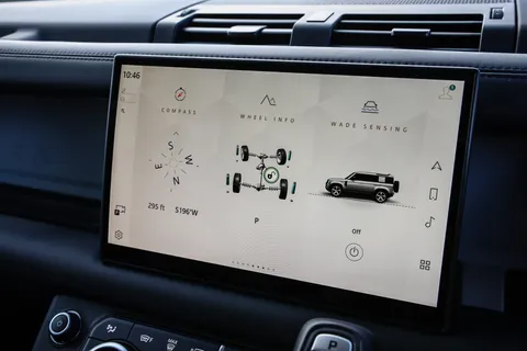 FJ24YNB Land Rover Defender 3.0 D300 X-Dynamic HSE 110 5dr Auto Thumbnail #38