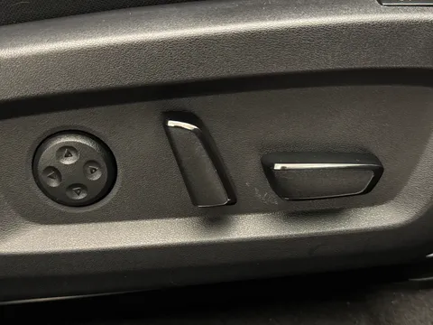 OY24UNB Nissan Qashqai 1.3 DiG-T MH 158 Tekna+ 5dr Thumbnail #17