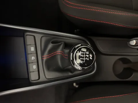 DY23EXN Hyundai i20 1.0T GDi 48V MHD 120 N Line 5dr Thumbnail #16