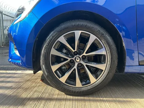 DV73SKD Renault Clio 1.0 TCe 90 Evolution 5dr Thumbnail #6