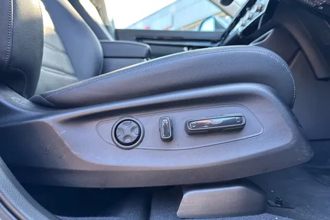 RF74OBR Honda CR-V 2.0 eHEV Elegance 5dr eCVT Thumbnail #29