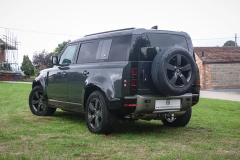 KR24BSZ Land Rover Defender 3.0 D300 X-Dynamic HSE 110 5dr Auto [7 Seat] Thumbnail #2