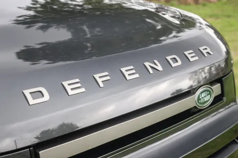 KR24BSZ Land Rover Defender 3.0 D300 X-Dynamic HSE 110 5dr Auto [7 Seat] Thumbnail #13