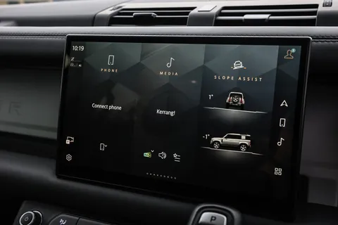 KR24BSZ Land Rover Defender 3.0 D300 X-Dynamic HSE 110 5dr Auto [7 Seat] Thumbnail #36