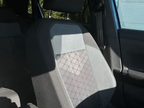 MJ72OHN Volkswagen Polo 1.0 TSI 110 R-Line 5dr DSG Thumbnail #17