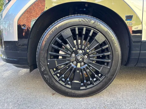 MC25AGU Hyundai Santa Fe 1.6 TGDi Plug-in Hybrid Calligraphy 5dr 4WD Auto Thumbnail #5