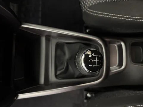 KM69HSJ Suzuki Vitara 1.0 Boosterjet SZ4 5dr Thumbnail #15