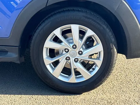 VU68BHD Hyundai Tucson 1.6 TGDi 177 SE Nav 5dr 2WD Thumbnail #23