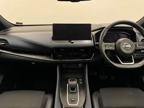 DV72XOK Nissan Qashqai 1.3 DiG-T MH 158 Tekna 5dr Xtronic Thumbnail #5
