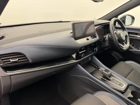 DV72XOK Nissan Qashqai 1.3 DiG-T MH 158 Tekna 5dr Xtronic Thumbnail #16