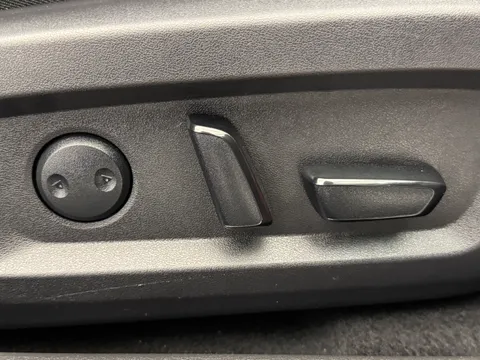 DV72XOK Nissan Qashqai 1.3 DiG-T MH 158 Tekna 5dr Xtronic Thumbnail #23