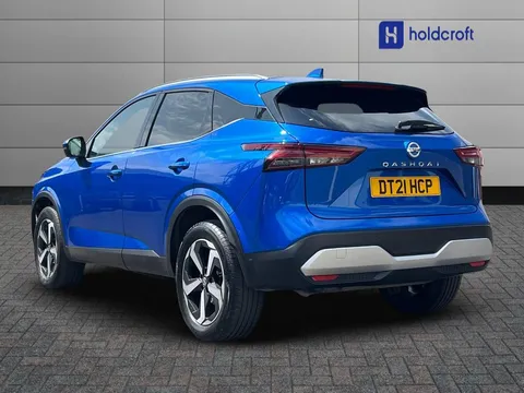 DT21HCP Nissan Qashqai 1.3 DiG-T MH Premiere Edition 5dr Thumbnail #8