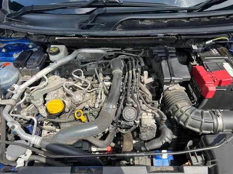 DT21HCP Nissan Qashqai 1.3 DiG-T MH Premiere Edition 5dr Thumbnail #12