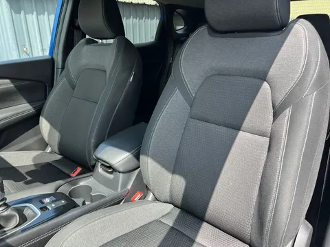 DT21HCP Nissan Qashqai 1.3 DiG-T MH Premiere Edition 5dr Thumbnail #18