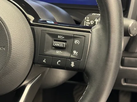 OV23NGX Nissan Qashqai 1.5 E-Power N-Connecta 5dr Auto Thumbnail #12