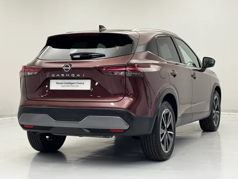 MH73BDF Nissan Qashqai 1.3 DiG-T MH Tekna 5dr Thumbnail #10