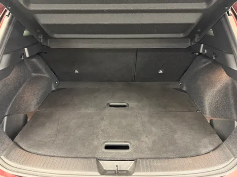 MH73BDF Nissan Qashqai 1.3 DiG-T MH Tekna 5dr Thumbnail #14