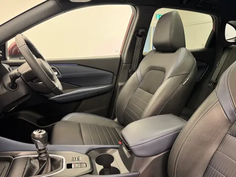 MH73BDF Nissan Qashqai 1.3 DiG-T MH Tekna 5dr Thumbnail #17