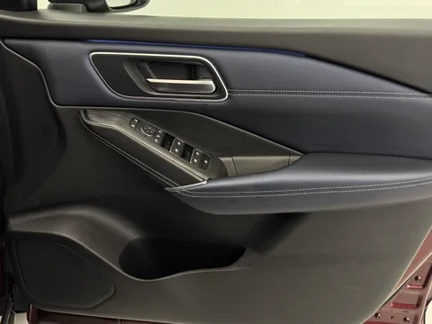 MH73BDF Nissan Qashqai 1.3 DiG-T MH Tekna 5dr Thumbnail #21