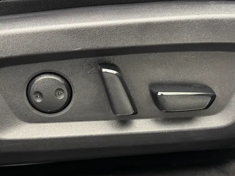 MH73BDF Nissan Qashqai 1.3 DiG-T MH Tekna 5dr Thumbnail #22