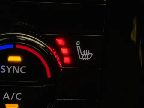 MH73BDF Nissan Qashqai 1.3 DiG-T MH Tekna 5dr Thumbnail #30