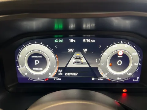 DL24LPA Nissan Qashqai 1.3 DiG-T MH 158 N-Design 5dr Xtronic Thumbnail #12