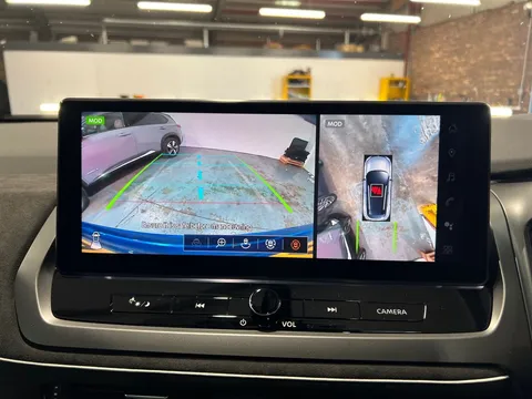 DL24LPA Nissan Qashqai 1.3 DiG-T MH 158 N-Design 5dr Xtronic Thumbnail #14