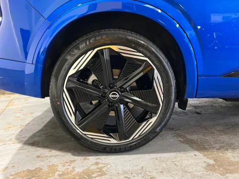 DL24LPA Nissan Qashqai 1.3 DiG-T MH 158 N-Design 5dr Xtronic Thumbnail #26