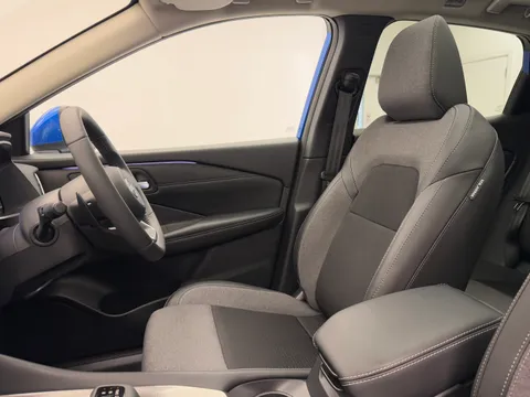 LX74KZT Nissan Qashqai 1.3 DiG-T MH 158 N-Connecta [Glass Rf] 5dr Xtronic Thumbnail #16