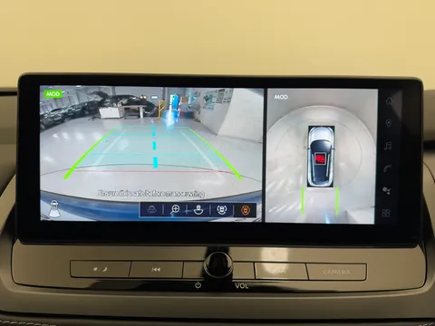 LX74KZT Nissan Qashqai 1.3 DiG-T MH 158 N-Connecta [Glass Rf] 5dr Xtronic Thumbnail #25