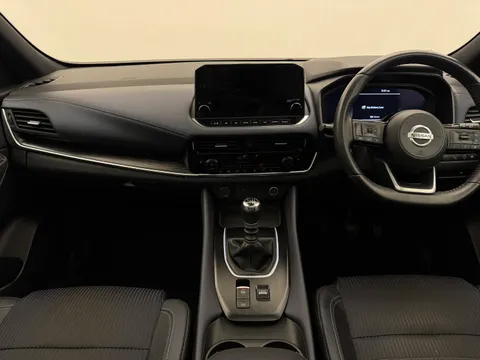 DU22ARO Nissan Qashqai 1.3 DiG-T MH 158 Tekna 5dr Thumbnail #5