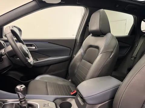 DU22ARO Nissan Qashqai 1.3 DiG-T MH 158 Tekna 5dr Thumbnail #18