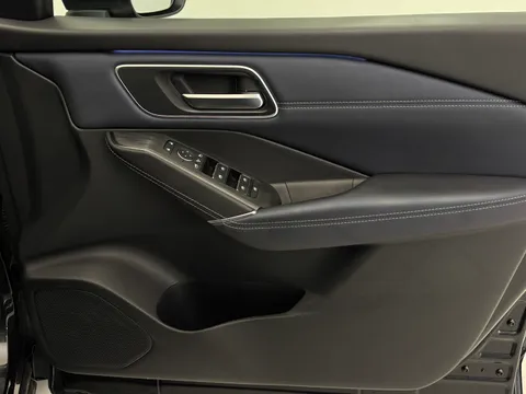 DU22ARO Nissan Qashqai 1.3 DiG-T MH 158 Tekna 5dr Thumbnail #22