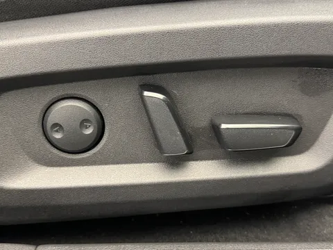 DU22ARO Nissan Qashqai 1.3 DiG-T MH 158 Tekna 5dr Thumbnail #24