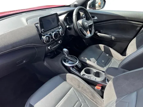 DE72ATK Nissan Juke 1.6 Hybrid Tekna+ 5dr Auto Thumbnail #11
