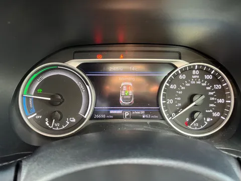 DE72ATK Nissan Juke 1.6 Hybrid Tekna+ 5dr Auto Thumbnail #12