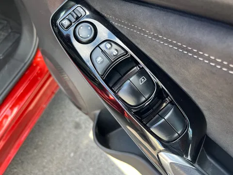 DE72ATK Nissan Juke 1.6 Hybrid Tekna+ 5dr Auto Thumbnail #21