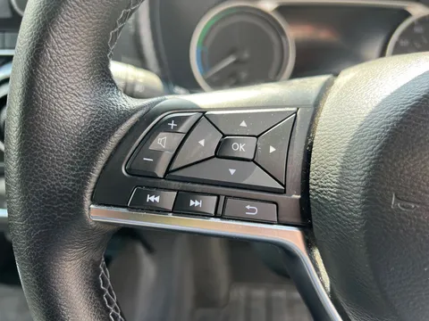 DE72ATK Nissan Juke 1.6 Hybrid Tekna+ 5dr Auto Thumbnail #25