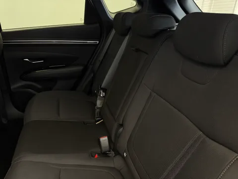 DX72ZYM Hyundai Tucson 1.6 TGDi SE Connect 5dr 2WD Thumbnail #11