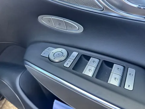 OE73XPB Genesis Gv70 360kW Sport 77kWh 5dr Auto AWD Thumbnail #17