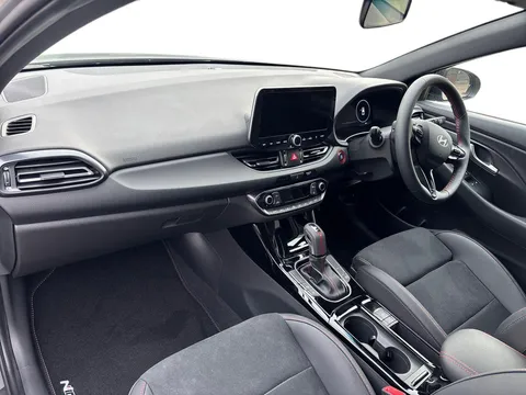LM25ZHV Hyundai i30 1.5T GDi 48v Hybrid N Line S 5dr DCT Thumbnail #4