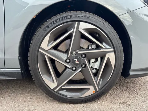 LM25ZHV Hyundai i30 1.5T GDi 48v Hybrid N Line S 5dr DCT Thumbnail #5