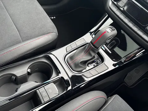 LM25ZHV Hyundai i30 1.5T GDi 48v Hybrid N Line S 5dr DCT Thumbnail #13