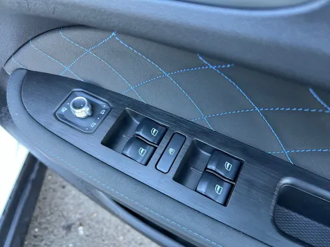 DG74PZX GWM ORA 03 126kW Pure+ 48kWh 5dr Auto Thumbnail #16