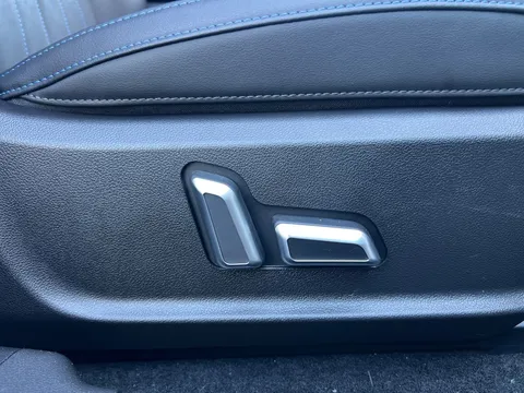 DG74PZX GWM ORA 03 126kW Pure+ 48kWh 5dr Auto Thumbnail #17