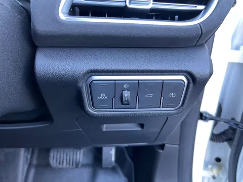 DG74PZX GWM ORA 03 126kW Pure+ 48kWh 5dr Auto Thumbnail #18