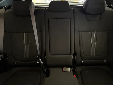 FV22LBO Hyundai Tucson 1.6 TGDi Hybrid 230 Premium 5dr 2WD Auto Thumbnail #16