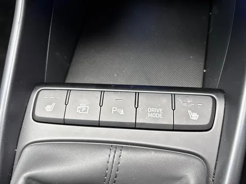 ML25NBZ Hyundai Bayon 1.0 TGDi Premium 5dr Thumbnail #18