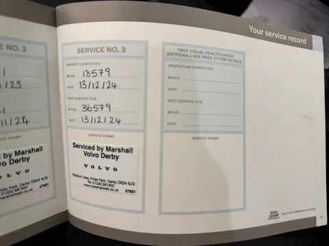 FL71ZSU Volvo XC60 2.0 B5P R DESIGN 5dr Geartronic Thumbnail #26