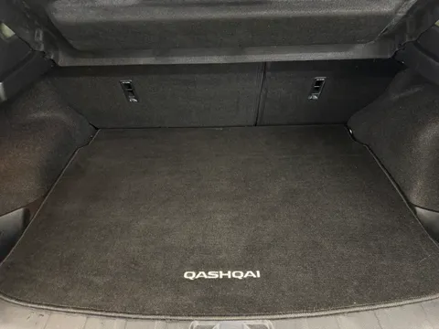 DL69FXR Nissan Qashqai 1.3 DiG-T 160 N-Motion 5dr Thumbnail #13